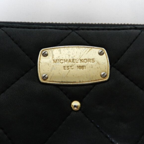 Michael Kors Leather quilted beaded clutch Wallet w/ Logo zip around 8" x 4" - Picture 6 of 14
